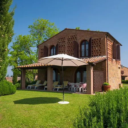 Romantic With Terrace And Shared Pool Casa vacanze