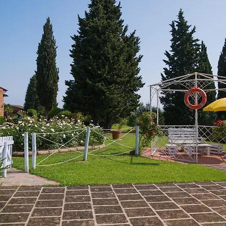 Romantic With Terrace And Shared Pool Casa vacanze