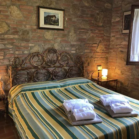 Romantic With Terrace And Shared Pool Casa vacanze Montaione